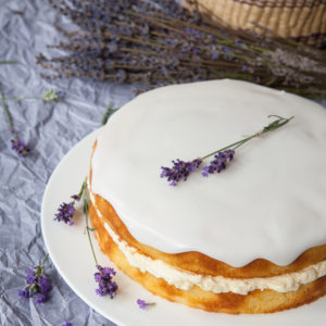 3215-crop lavender and lemon cake