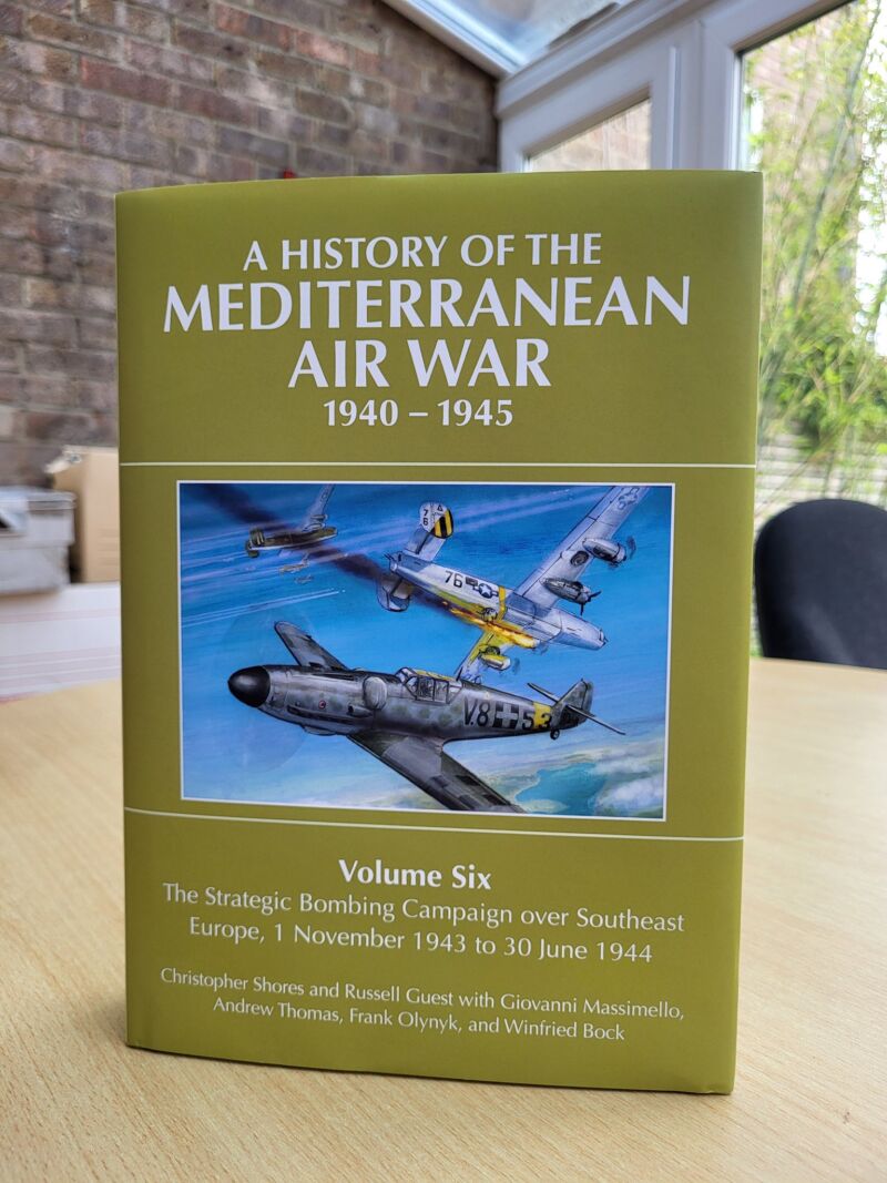 Image for the Tweet beginning: 📚 PUBLICATION DAY📚

Happy publication day